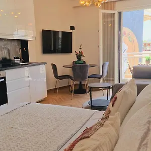 Apartament Luxury In Downtown Of Perea, Peraía
