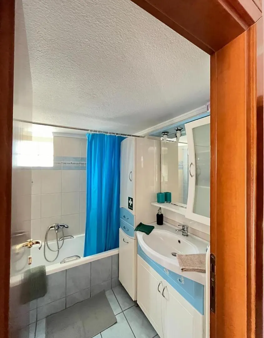 Soyzana Family Apartment Peraia