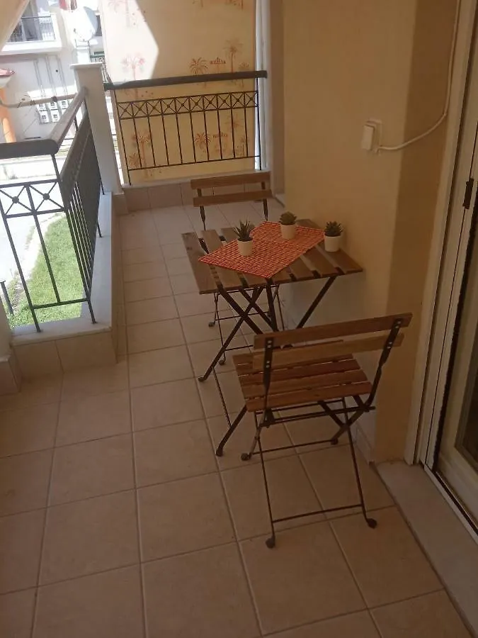 Soyzana Family Apartment Peraia